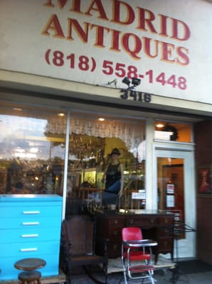 Madrid Antiques by null