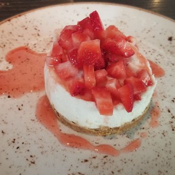 Zucca - CHEESECAKE DI RICOTTA E FRAGOLE ricotta cheesecake with strawberries - Italian Near Me - Coral Gables, Florida Zucca - CHEESECAKE DI RICOTTA E FRAGOLE ricotta cheesecake with strawberries - Italian Near Me - Coral Gables, Florida