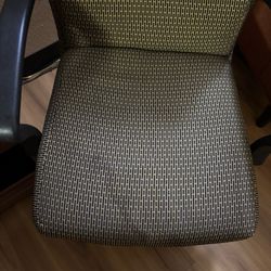 Super 8 by Wyndham Laurel - Stained chair in the room