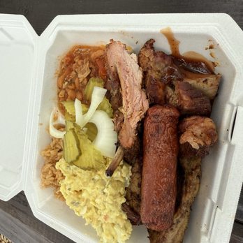 Chef's Oldtime BBQ - Combo plate with brisket, sausage, and ribs. - Barbeque Near Me - Round Rock, Texas Chef's Oldtime BBQ - Combo plate with brisket, sausage, and ribs. - Barbeque Near Me - Round Rock, Texas