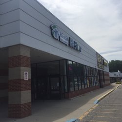 Habitat For Humanity Restore - In the Pine Grove Plaza strip mall.
