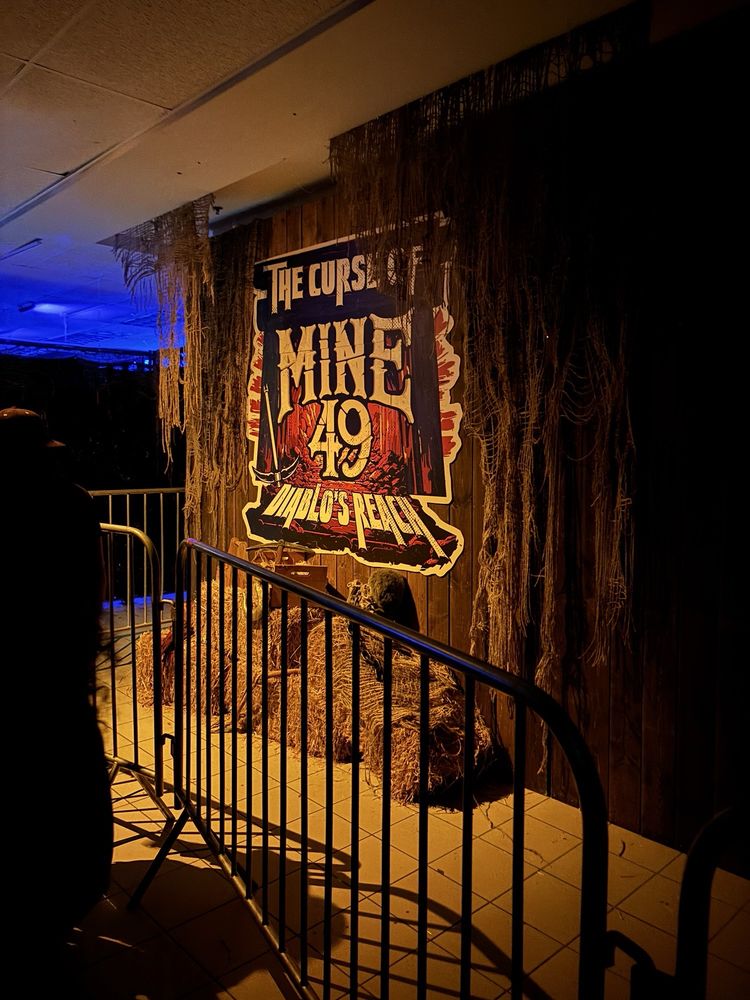 House of Horror Haunted Carnival