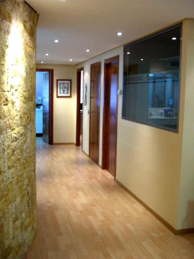 CLÍNICA ORTODONCIA DR. TOMÁS ABAD Avda. Jaime I 2 3 B, Murcia