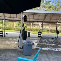 Lenny's Car Wash - Thorough high power vacuum and duster.