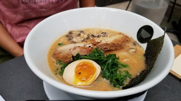 Silverlake Ramen by null