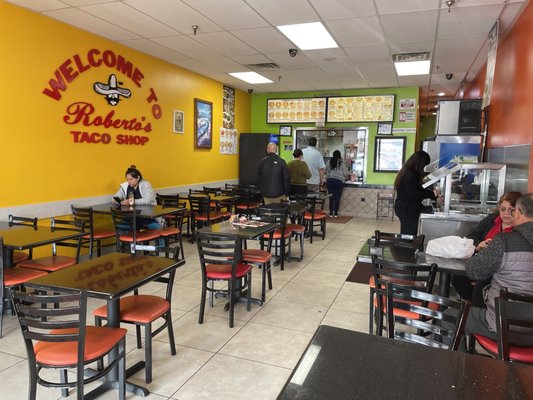 Roberto's Taco Shop by null