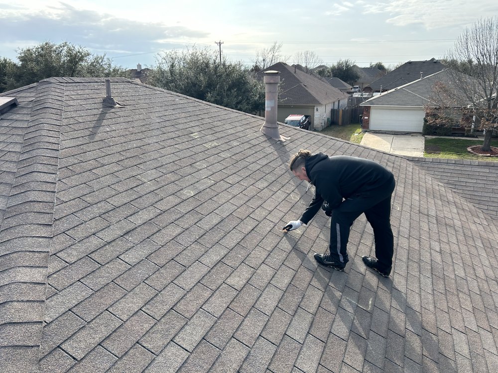 Slide of Virtual Roofing & Solar