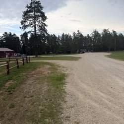 Jack Pine Lodge - Entrance into campground