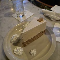 Murrys - Cinnamon graham ice cream torte