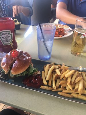 Boathouse Eatery by null