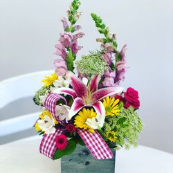 Mt Washington Florist - "Flower Box"