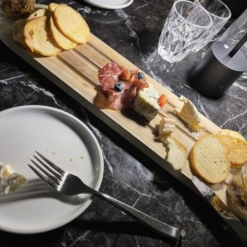 Andaz Ottawa Byward Market - Charcuterie board - Hotels Near Me - Ottawa, Ontario