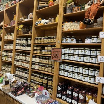 Cal Poly Pomona Farm Store - Fruits & Veggies Near Me - Pomona, California