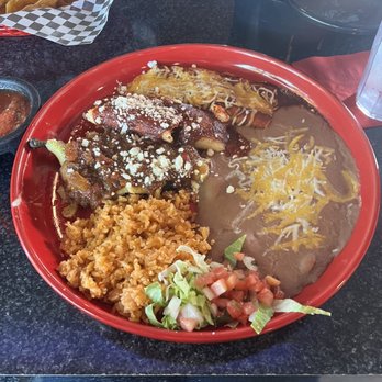 Pepper's Mexican Grill - Pick Any 3 Lunch Combinaciones - Mexican Near Me - Hillsboro, Oregon