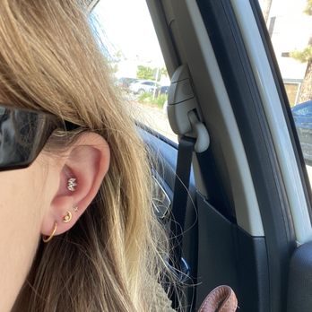 Big Fish Piercing - Piercing Near Me - Solana Beach, California