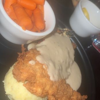 The Rim - Chicken Fried Chicken so so yummy! - Wine Bars Near Me - Fort Worth, Texas The Rim - Chicken Fried Chicken so so yummy! - Wine Bars Near Me - Fort Worth, Texas