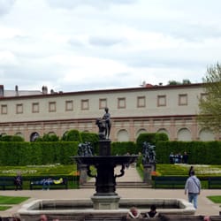 Valdštejnský palác - Giardini del senato