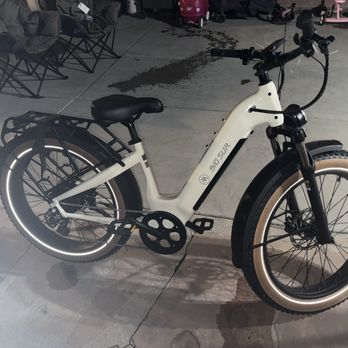 The Kit E-Bikes - Bikes Near Me - Long Beach, California The Kit E-Bikes - Bikes Near Me - Long Beach, California