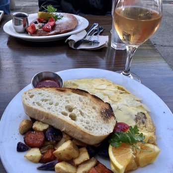 Sweet Maple - Asparagus blackstone omelette and the big hip - American Near Me - San Francisco, California