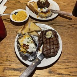 Bill's Steakhouse & Saloon