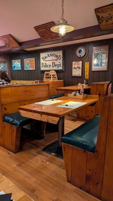 Lenny's Indian Head Inn by null