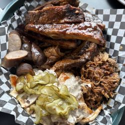 Smokin' Georges BBQ - Regular Feast with sausage, brisket, pulled pork and chicken