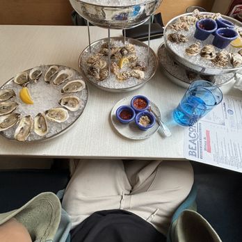 Beacon Corner Bar - Oysters - Seafood Near Me - Grand Rapids, Michigan