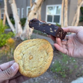Fat + Flour - lemon lavender cookie $4 pecan marshmallow brownie gluten free $5 - Bakeries Near Me - Los Angeles, California Fat + Flour - lemon lavender cookie $4 pecan marshmallow brownie gluten free $5 - Bakeries Near Me - Los Angeles, California