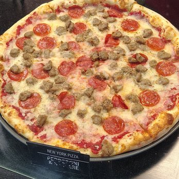 Sbarro - Italian Near Me - Waterfall, Pennsylvania