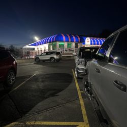Rookies Food & Spirits - The restaurant