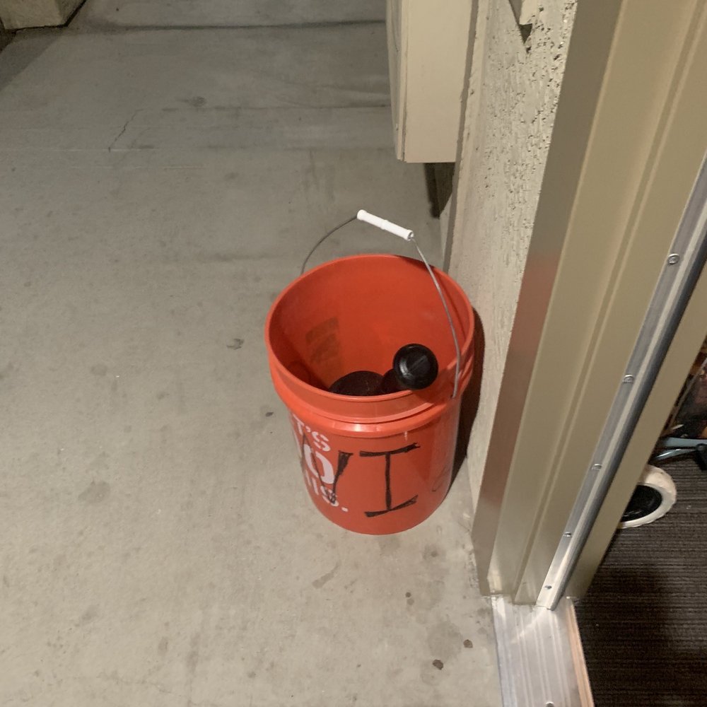 Good Nite Inn Camarillo - Apparently there clients have to do their own plumbing. This bucket sat in front of the hotel room for approximately 10hrs - Hotels Near Me - Camarillo, California Good Nite Inn Camarillo - Apparently there clients have to do their own plumbing. This bucket sat in front of the hotel room for approximately 10hrs - Hotels Near Me - Camarillo, California