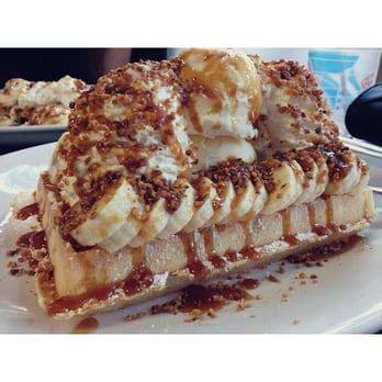 Le Petit Belge - Brussels waffle with "Majesty" toppings. UNFFFFF. - Breakfast & Brunch Near Me - Vancouver, British Columbia