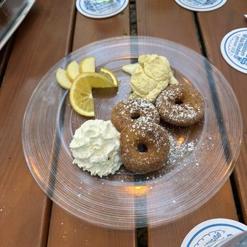 Neuhauser Augustiner - Apple fritters - German Near Me - Munich, BY Neuhauser Augustiner - Apple fritters - German Near Me - Munich, BY