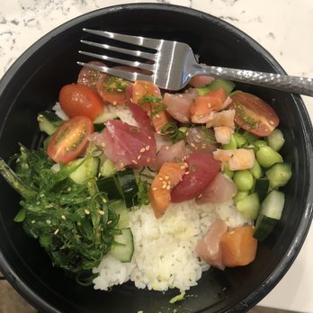 RA Sushi - Mesa - Chirashi bowl. No shrimp in there really and only a couple pieces of fish. More tomato than anything. - Japanese Near Me - Mesa, Arizona RA Sushi - Mesa - Chirashi bowl. No shrimp in there really and only a couple pieces of fish. More tomato than anything. - Japanese Near Me - Mesa, Arizona