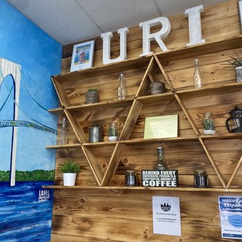 Providence Bagel - a mural of a bridge in the background - Bagels Near Me - Kingston, Rhode Island