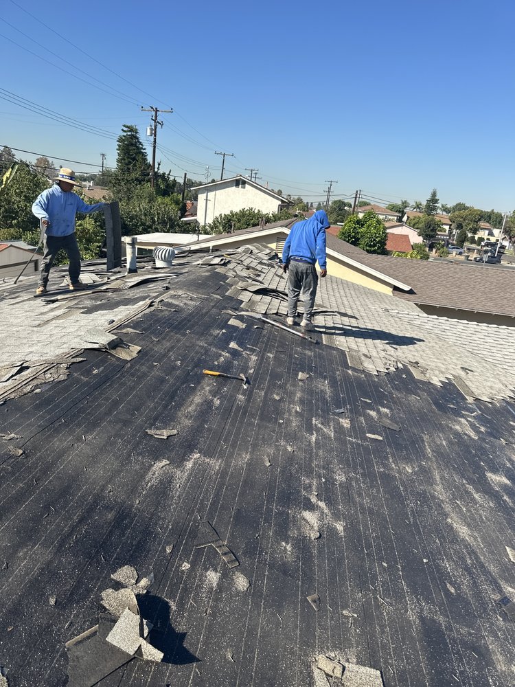 Slide of T’S Roofing