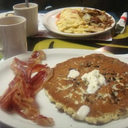 Babe's Place - Blueberry pancake and tomato omelet and homefries