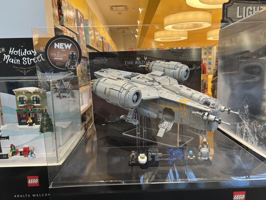 Christiana Mall by null