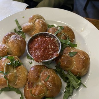 Hop Valley Brewing Company - Garlic knots - Breweries Near Me - Eugene, Oregon Hop Valley Brewing Company - Garlic knots - Breweries Near Me - Eugene, Oregon
