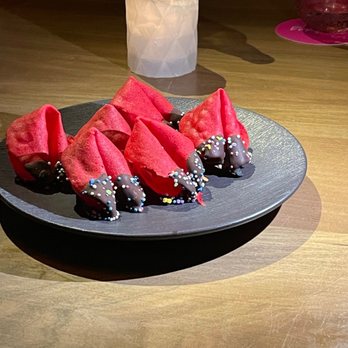 Ling Ling by Hakkasan - Dessert - Asian Fusion Near Me - México, D.F., DIF