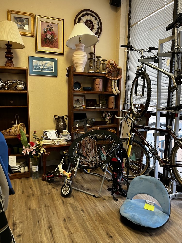 The Common Good Thrift Store, Albuquerque Roadtrippers