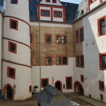 Schloß Rochsburg - Innenhof - Museums Near Me - Lunzenau, SN