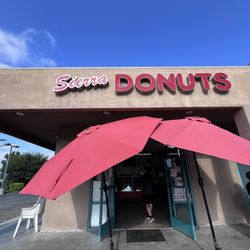 Sierra Doughnuts