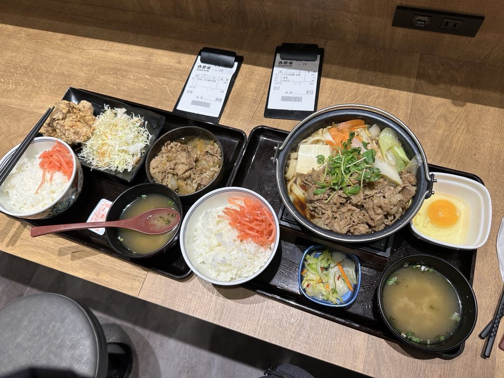 YOSHINOYA Tokyo Station Yaesudori