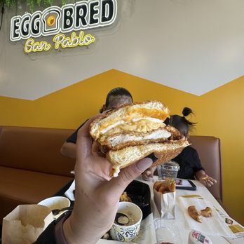 EggBred - THE COUNTRY FRIED CHICKEN* with mac n cheese & egg - Breakfast & Brunch Near Me - San Pablo, California EggBred - THE COUNTRY FRIED CHICKEN* with mac n cheese & egg - Breakfast & Brunch Near Me - San Pablo, California