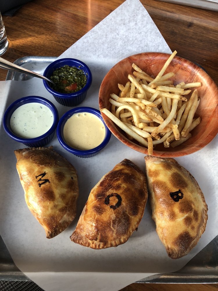 La Masa Empanada Bar 355 Photos & 360 Reviews Empanadas 1300 E Brady St, East Village