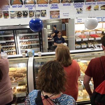 Mike's Pastry - There is always a crowd!! - Bakeries Near Me - Boston, Massachusetts Mike's Pastry - There is always a crowd!! - Bakeries Near Me - Boston, Massachusetts