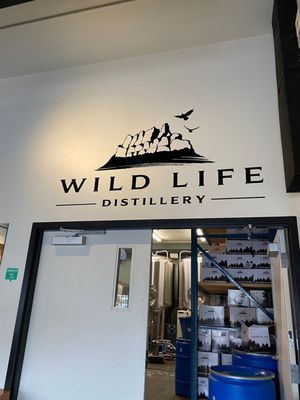 Wild Life Distillery & Cocktail Bar by null
