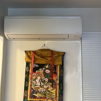 Goldbaums Air Conditioning & Heating - Living room mini-split (ductless heat & AC) - Heating & Air Conditioning/HVAC Near Me - Upland, California Goldbaums Air Conditioning & Heating - Living room mini-split (ductless heat & AC) - Heating & Air Conditioning/HVAC Near Me - Upland, California