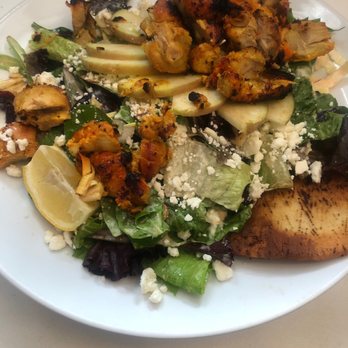 Sidewalk Grill - Endive Salad with white chicken - Mediterranean Near Me - Los Angeles, California Sidewalk Grill - Endive Salad with white chicken - Mediterranean Near Me - Los Angeles, California